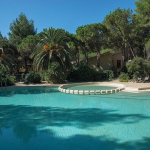 Hotel Residence With Swimming Pool Near The Sea cazare Pula