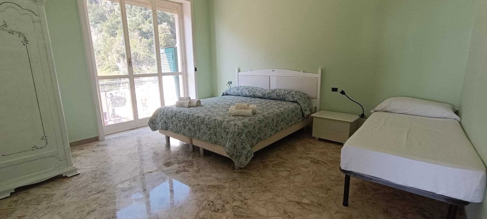 Penthouse In The Historical Center With Sea View 5 Minutes Away From Main Square