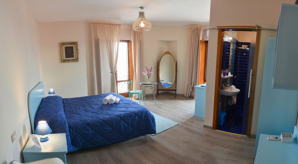 Hotel Furturè Rooms
