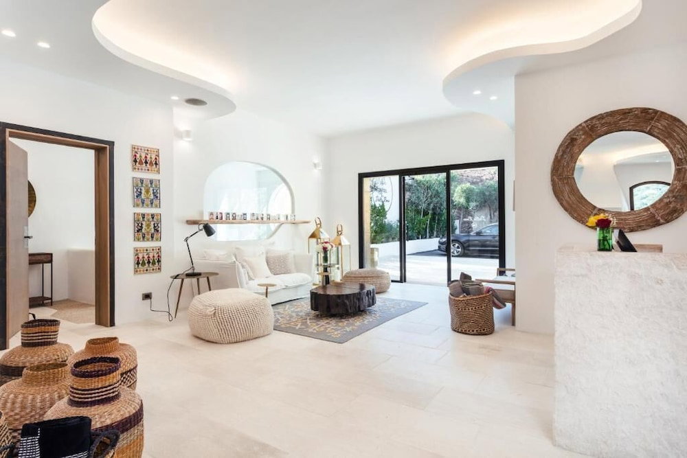 Hotel Delle Rose A Luxury Boutique Hotel