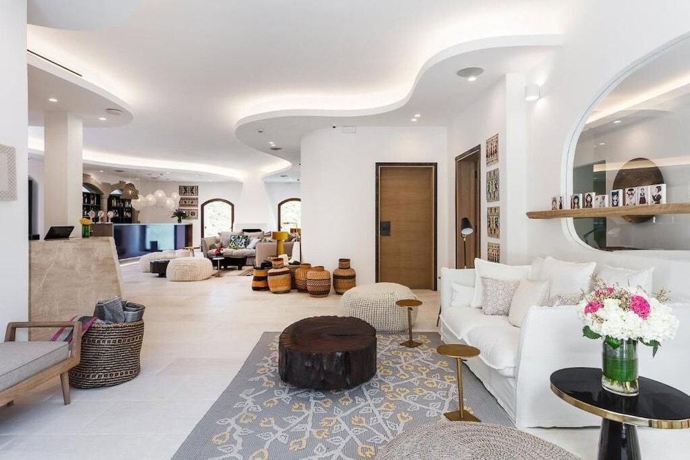 Hotel Delle Rose A Luxury Boutique Hotel