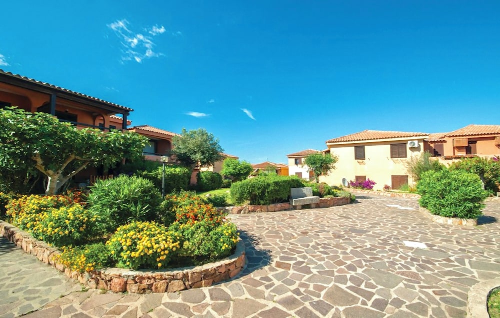 Hotel Residence In Marinella Just 300 Mt From The Sea
