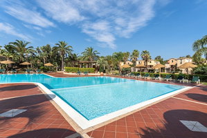 Hotel Tropical Residence In Santa Margherita cazare Pula