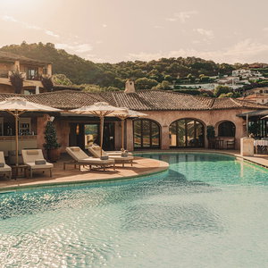Hotel Aethos Sardinia cazare Arzachena