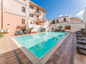 Hotel Comfy 4 Guest Apartment With Pool cazare Santa Teresa Gallura