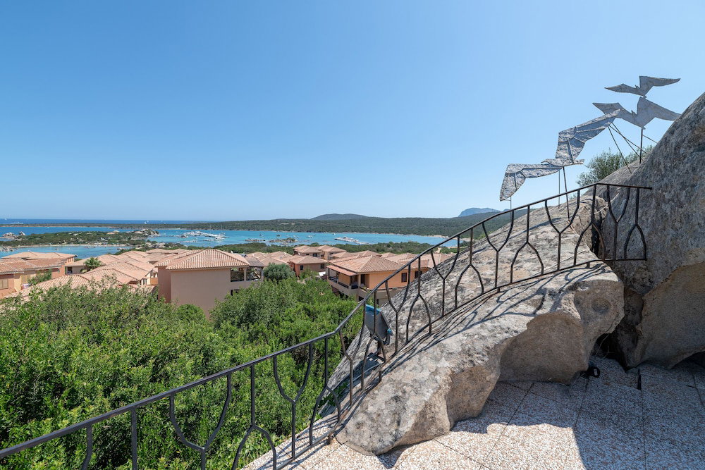 Hotel Baia De Bahas Residence
