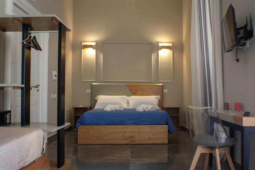 Hotel Be Italian Flat Piazza Bovio 22