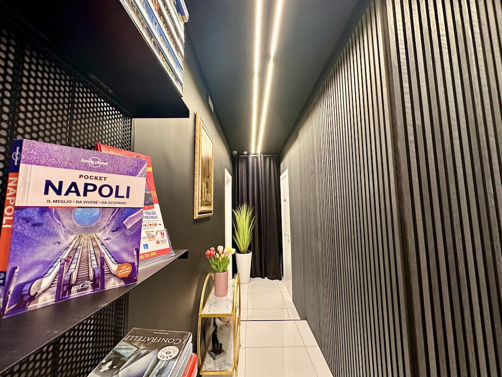 Hotel Elegance Rooms Spaccanapoli