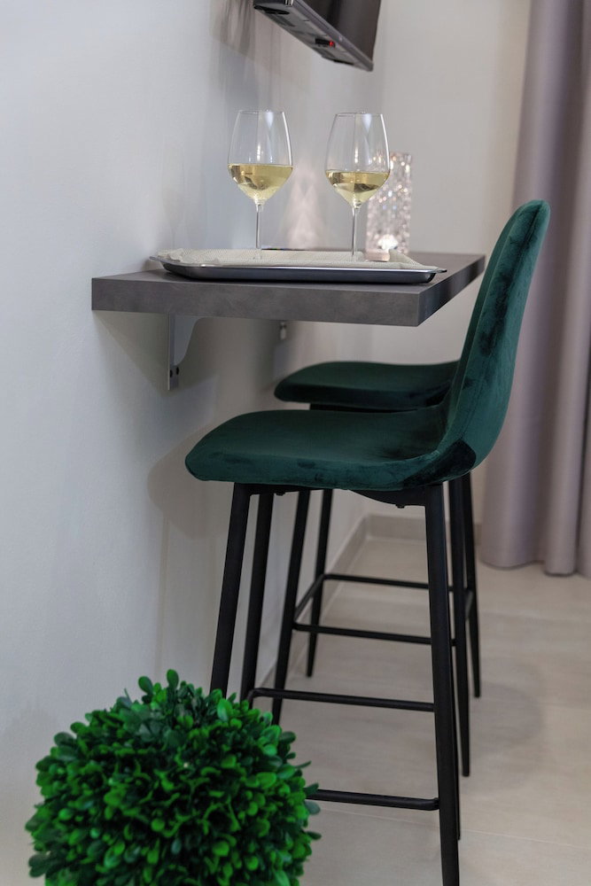Altavilla Boutique Holidays House