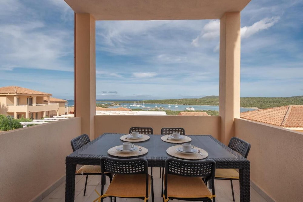 Hotel Stunning Views Of The Baia De Bahas Residence 1 Bedroom Premium Sleeps 4