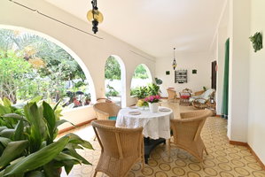 Hotel Izzhome Colonial cazare Pula