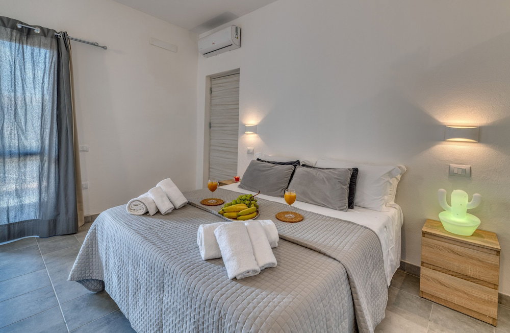 Hotel Izzhome Cozy Sunflowers 2