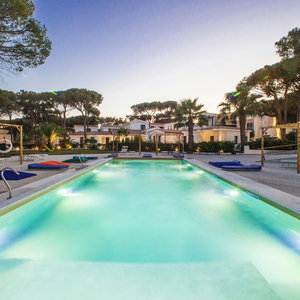 Hotel New Barcavela cazare Pula