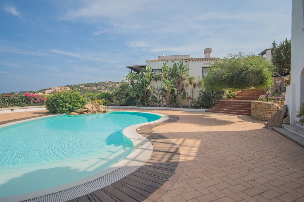 Hotel Beautiful Il Giardino Degli Oleandri 1 Bedroom Sleep 4, Plus Extra Child