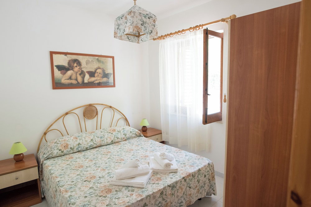Two Room Apartment Near The Beach 2