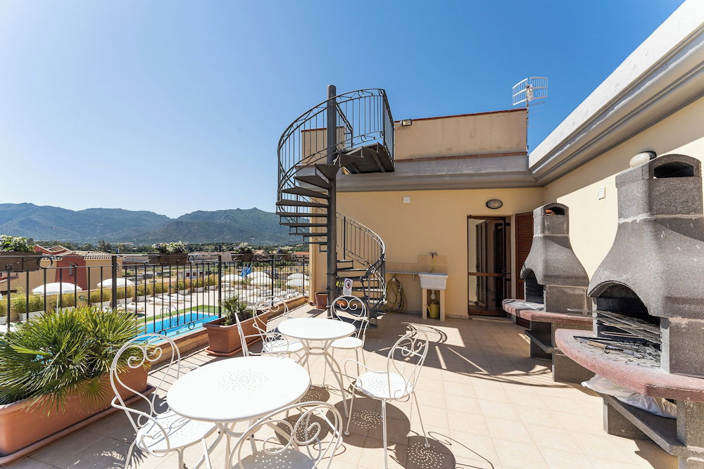 Hotel Le Fontane Apartments In Villasimius