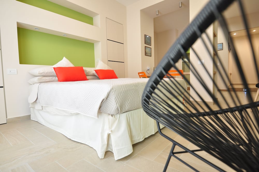 Hotel Delco Naples