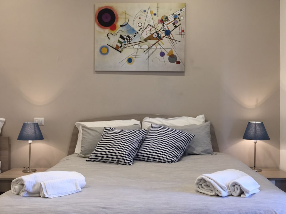 Hotel 2Naples Rooms
