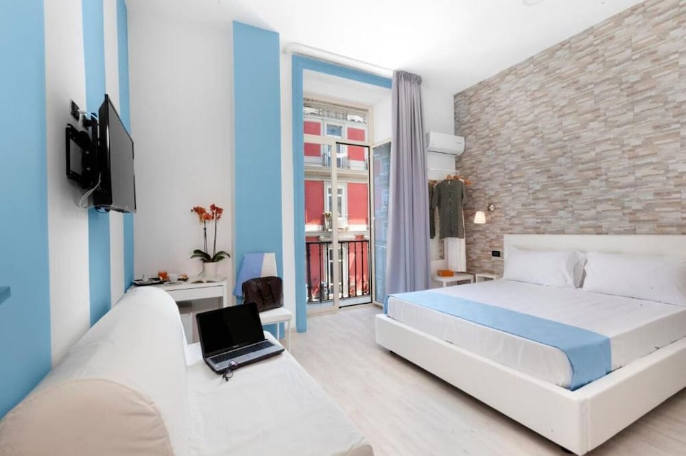 Hotel Station Accommodation