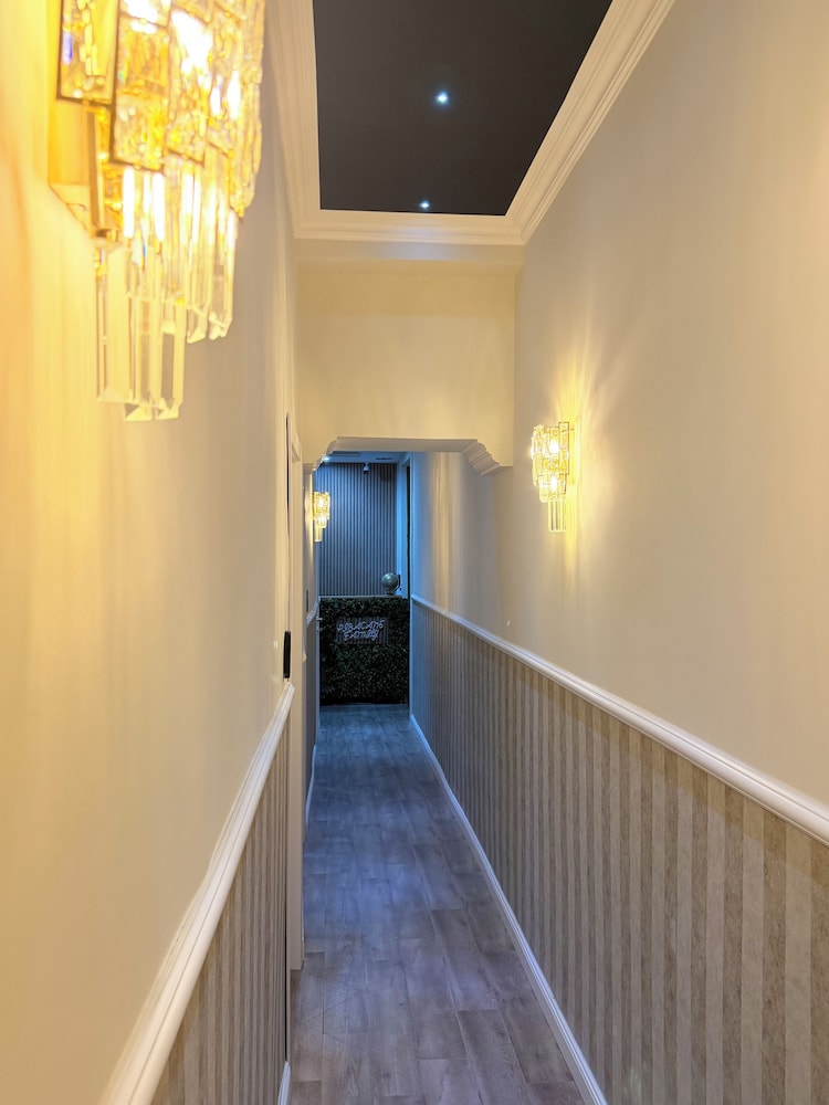 Pisacane Family's Rooms