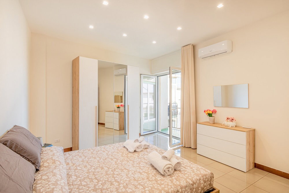 Hotel Bright Apartment Private Parking Naples