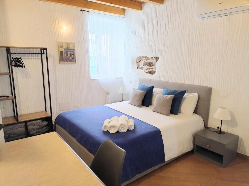 Hotel Holmann Suite Rooms