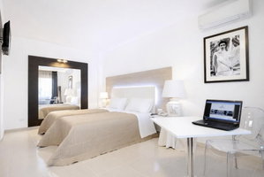 Hotel Hotel La Corte cazare Olbia