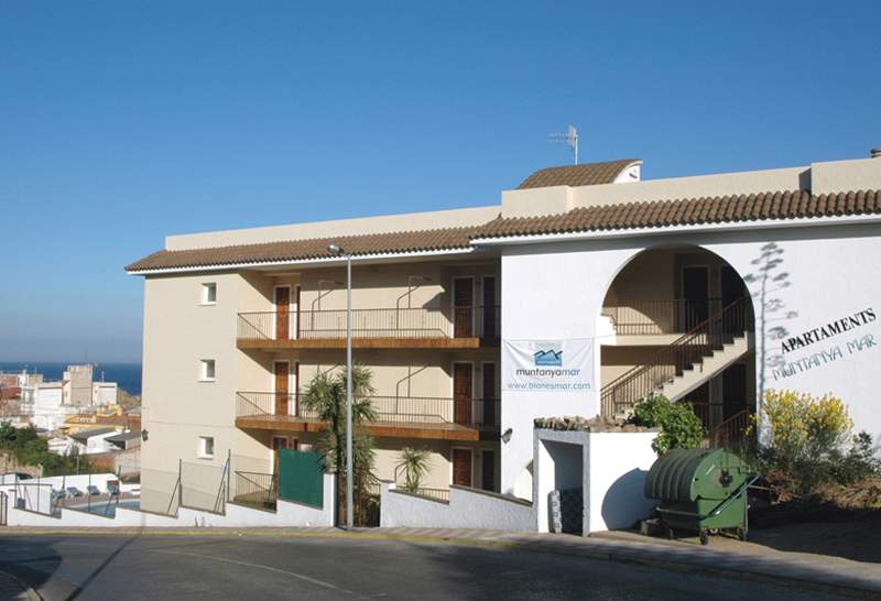 Apartamentos Ar Muntanya Mar