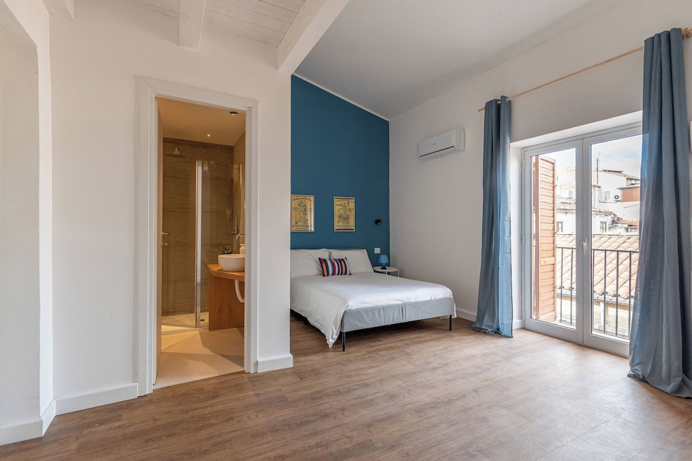 Casa Valverde In Centro Storico By Wonderful Italy