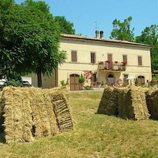 Hotel Agriturismo Monti Sibillini Camperato cazare Preci