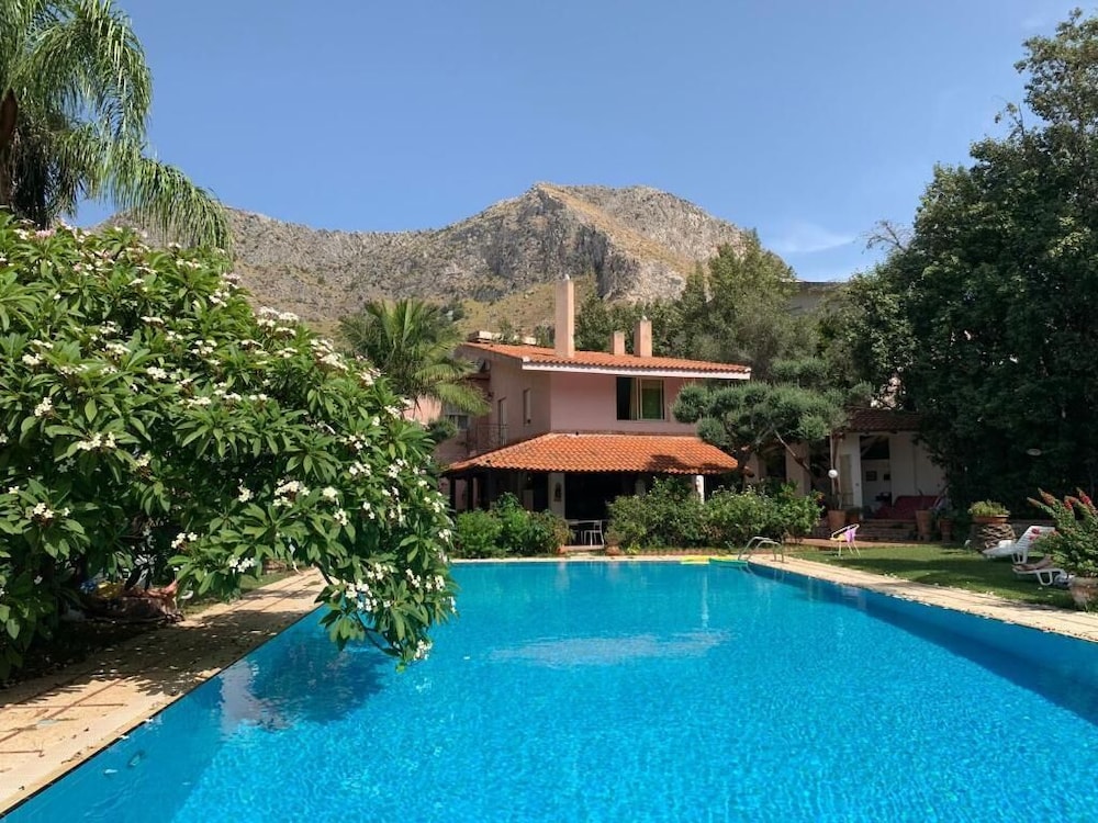 Hotel Villa Megna Green Paradise