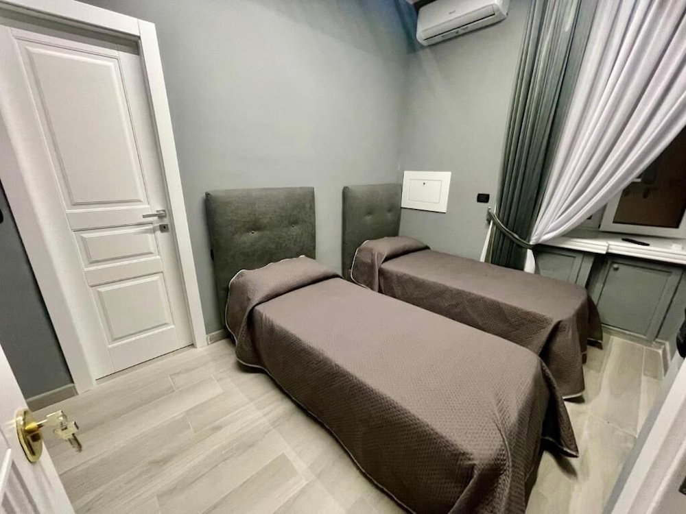 Hotel Al Binario Di Napoli