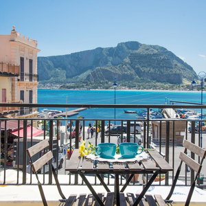 Hotel Casetta Vista Mare In Piazza A Mondello By Wonderful Italy cazare Sferracavallo