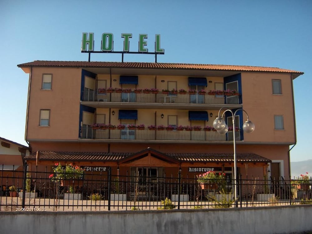 Hotel M'ami Bed And Breakfast
