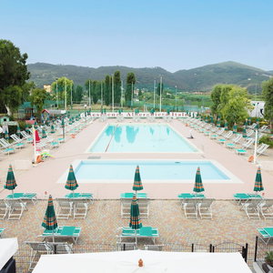 Hotel Residenza Pierre & Vacances Luni Mare cazare Luni Mare