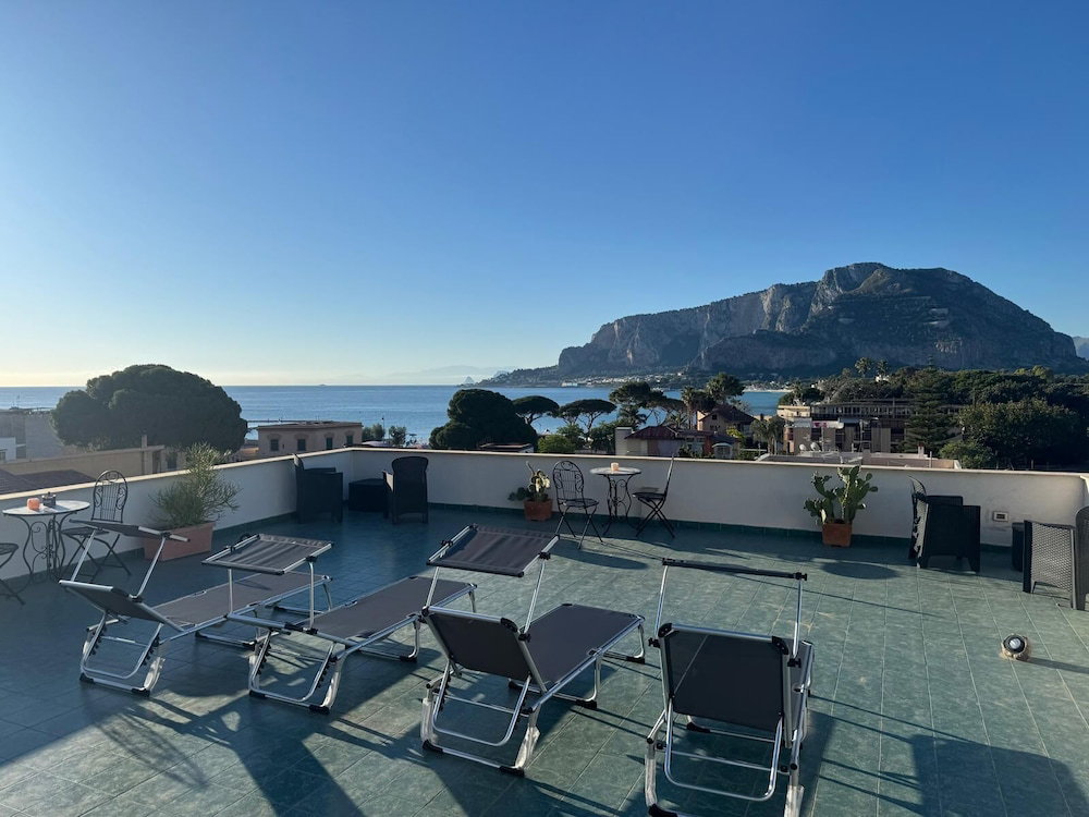 Hotel Mongibello Rooftop