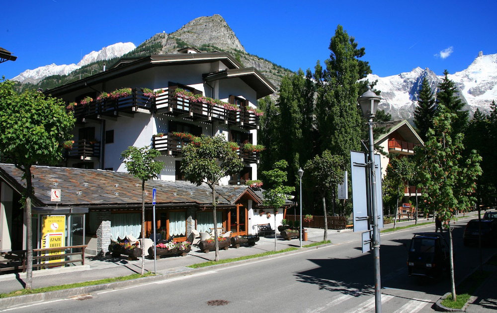 Hotel Hotel Les Jumeaux Courmayeur
