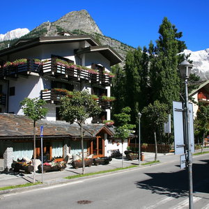 Hotel Hotel Les Jumeaux Courmayeur cazare Courmayeur