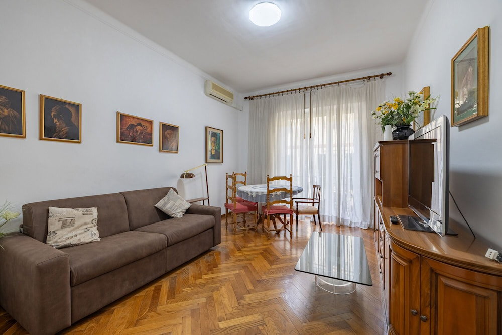 Hotel Central Square Apartment By Wonderful Italy