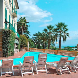 Hotel Apartment In Imperia Near The Sea cazare Imperia