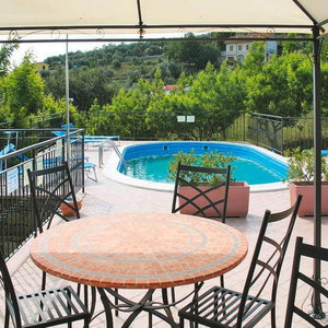 Hotel Apartment In Imperia With Communal Pool cazare Imperia