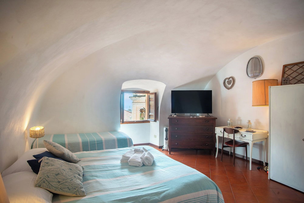 Hotel La Casa Nel Cuore Di Sanremo, Historic Center