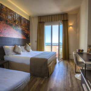 Hotel Hotel Life cazare Santa Giustina