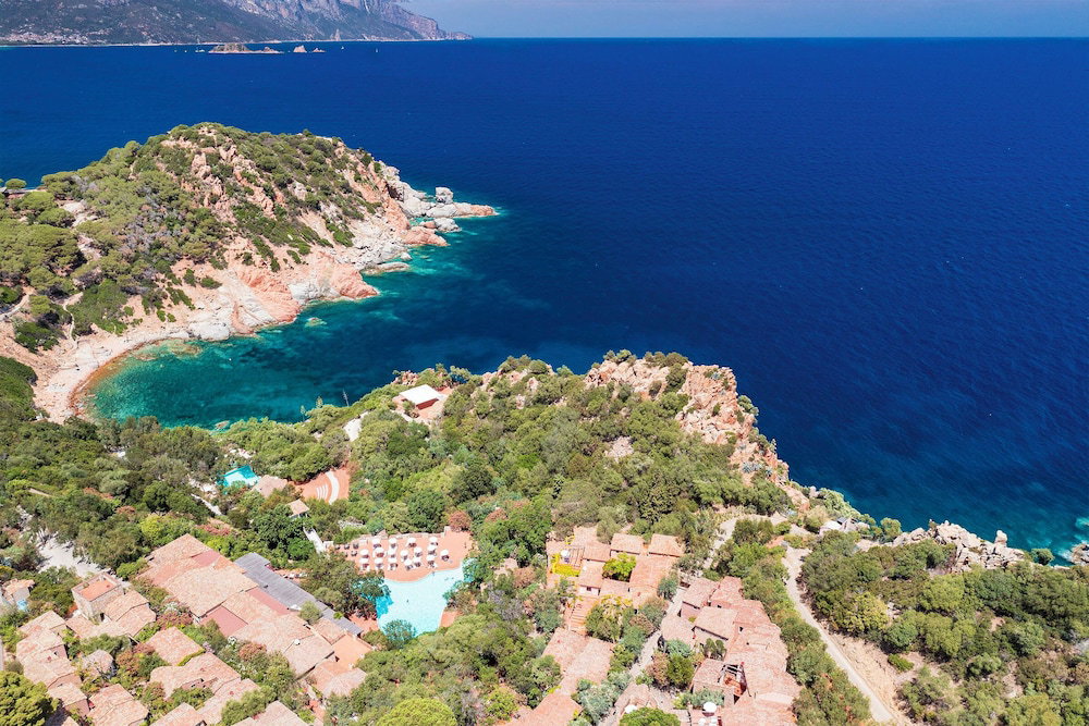 Hotel Arbatax Park Resort - Borgo Cala Moresca By Falkensteiner