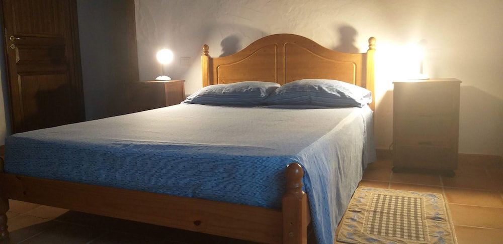 Charming 1-Bed Apartment In Iglesias Sardinia