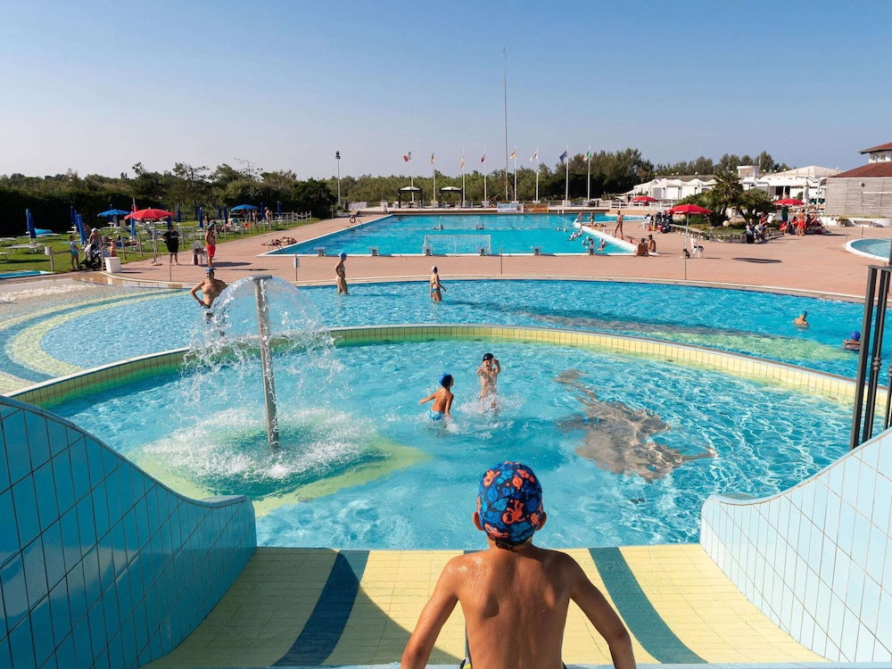 Hotel Villa In Albarella Near Venice Beach