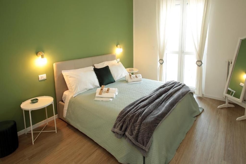 Hotel Federica Flat - Metro Monte Grappa