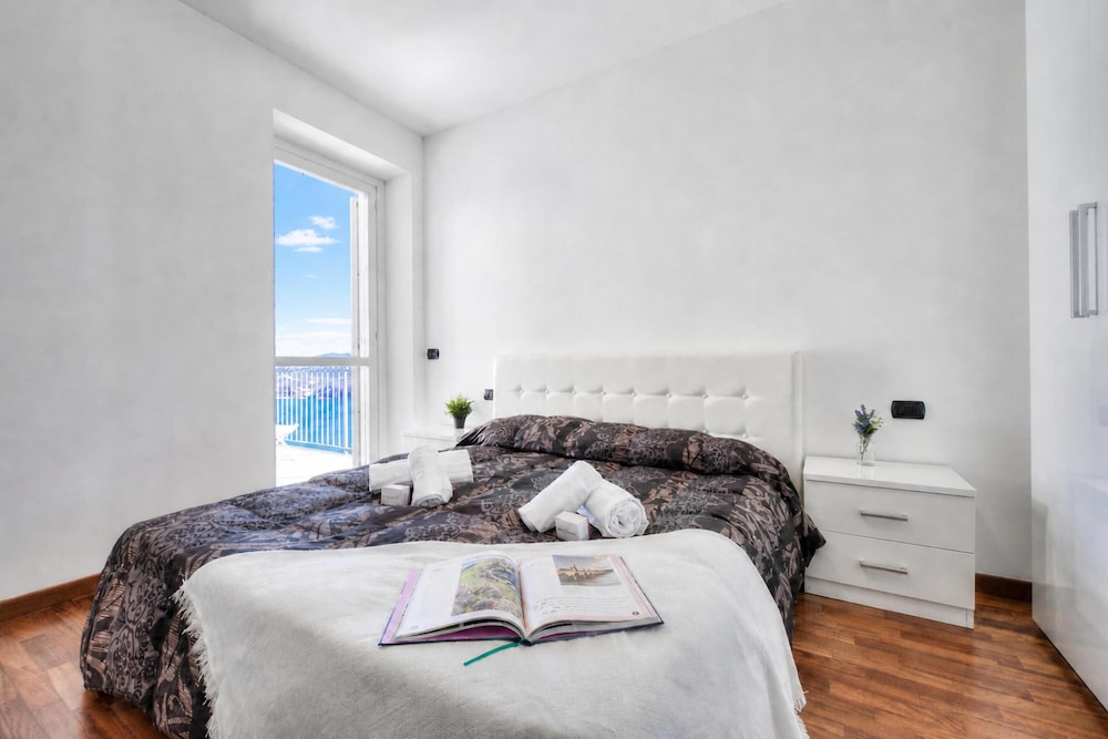 Hotel Penthouse The Magnifique View In Stresa