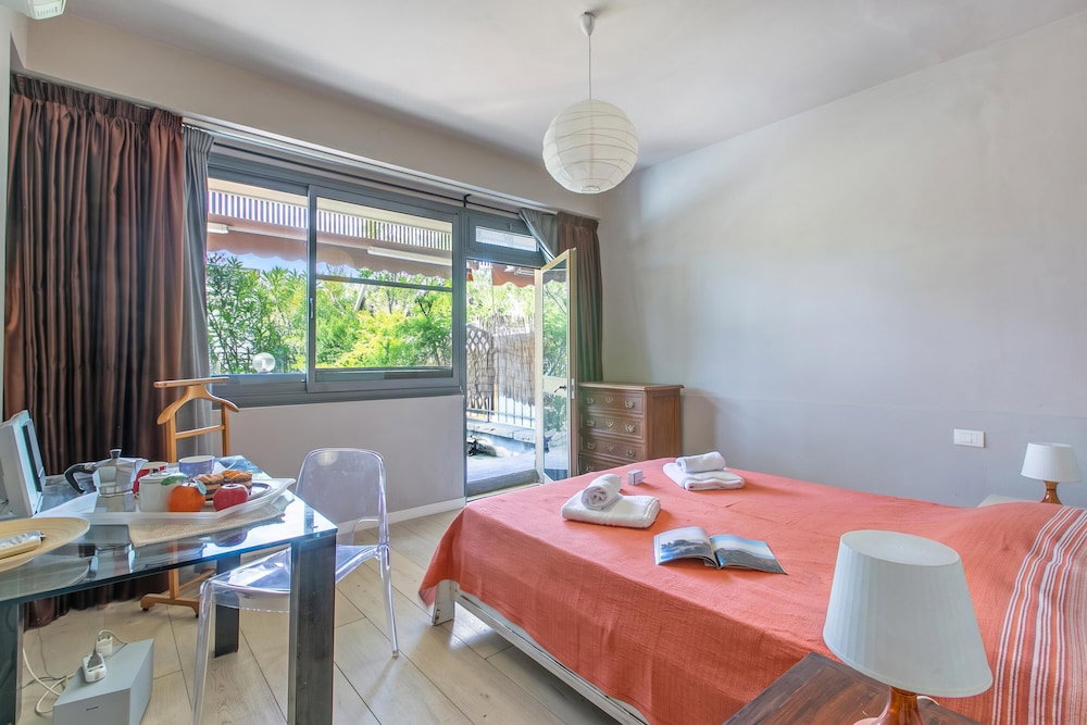 Casa Piero With Private Garden And Parking