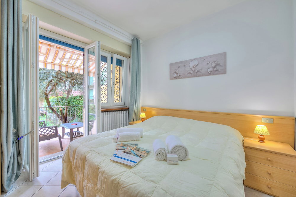 Hotel Leonardo House Garden In Stresa Center